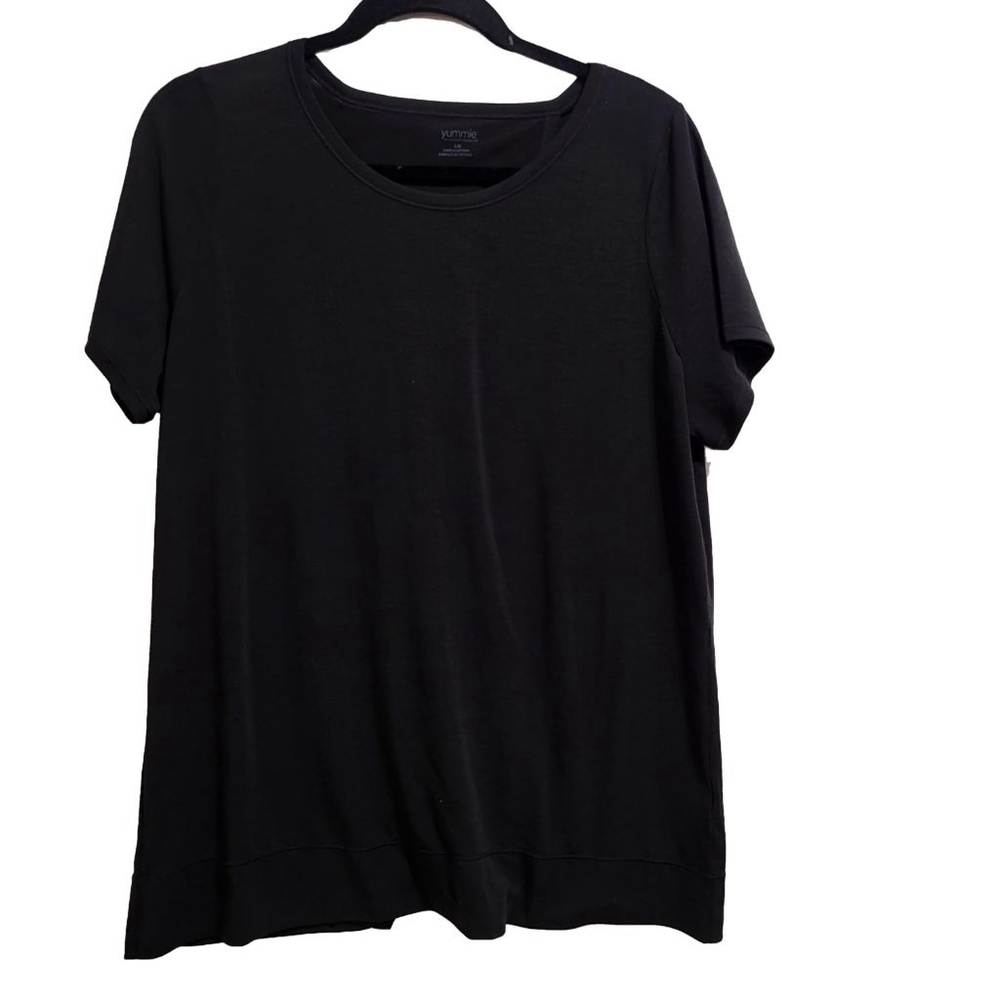 Women's Yummie Black Crew Neck T-Shirt Size L‎
